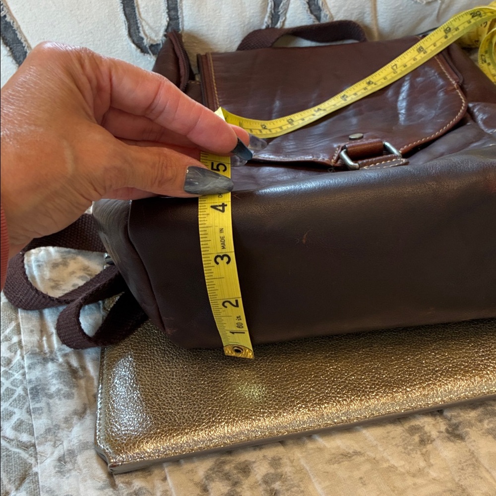 Leather backpack - Picture 11 of 11